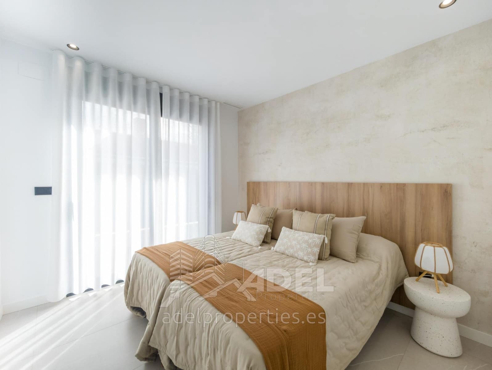 3 slaapkamer Villa te koop in Torrevieja met zwembad garage - € 595.000 (Ref: 9561742)