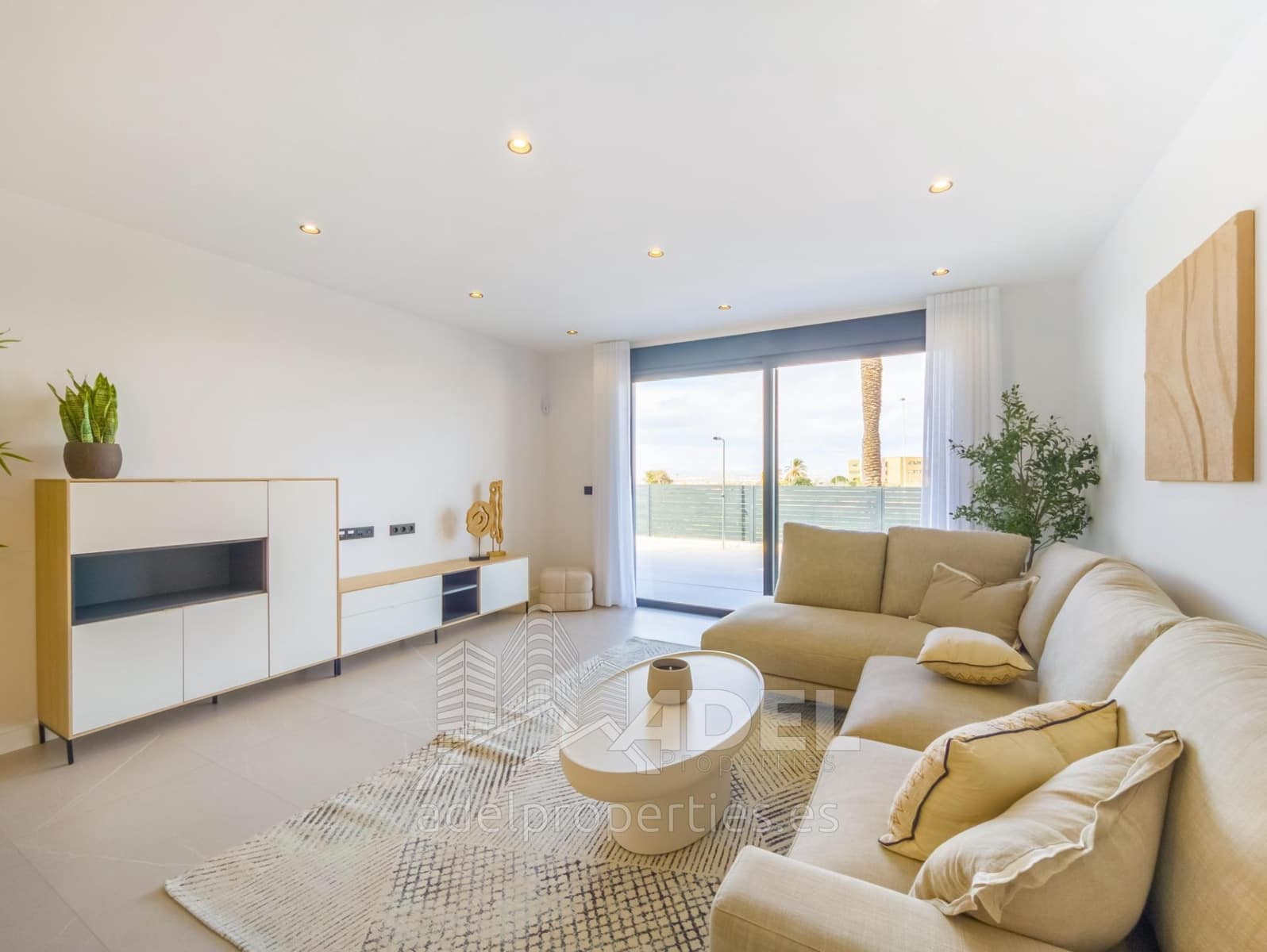 3 slaapkamer Villa te koop in Torrevieja met zwembad garage - € 595.000 (Ref: 9561742)