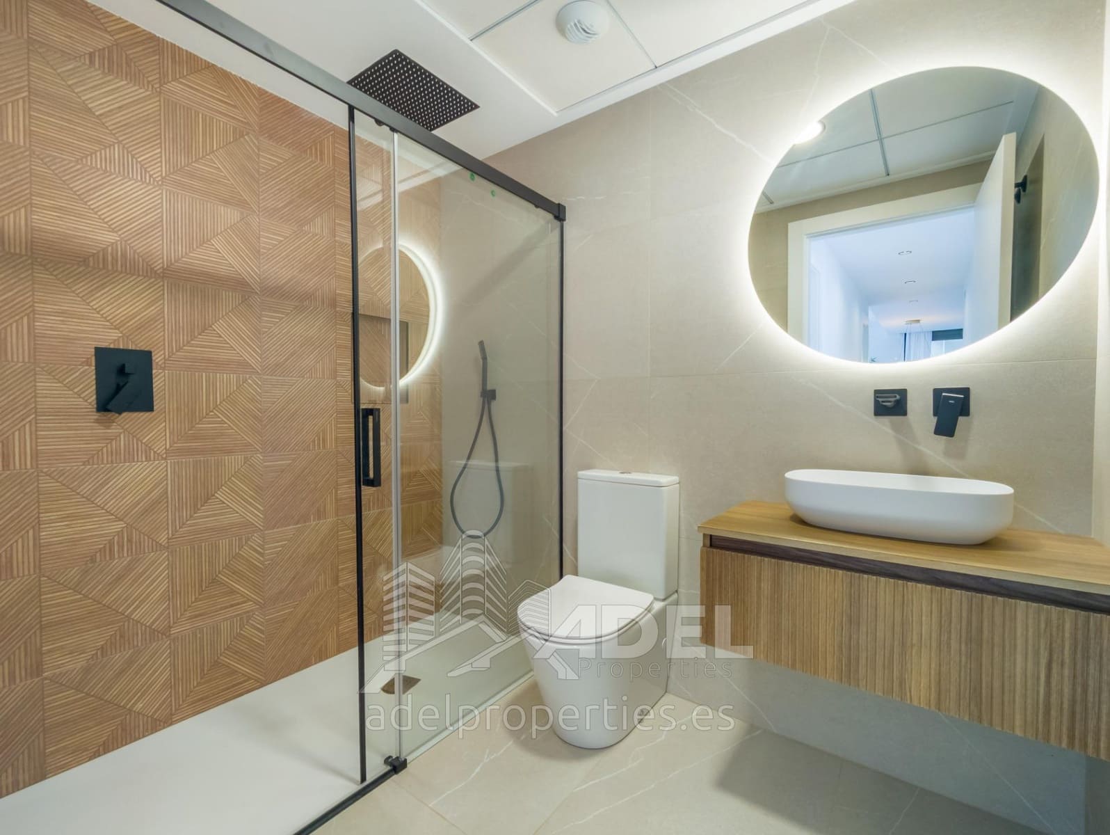 3 slaapkamer Villa te koop in Torrevieja met zwembad garage - € 595.000 (Ref: 9561742)