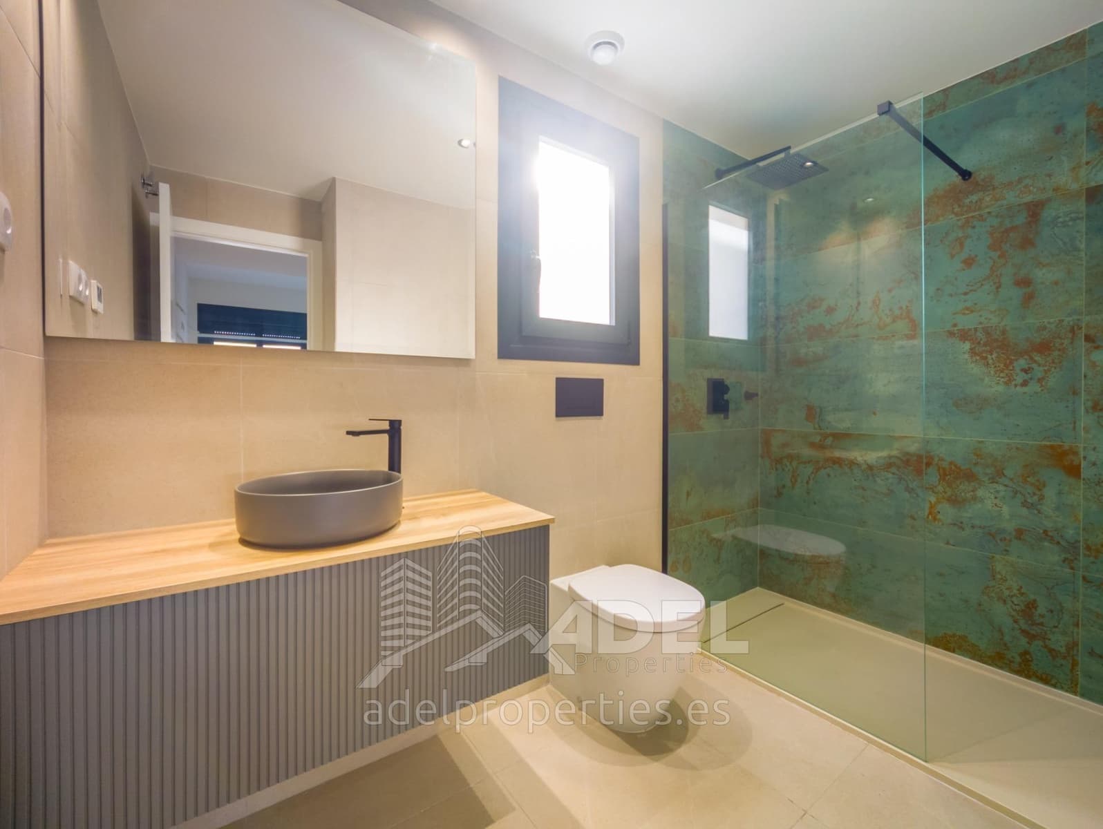 2 quarto Apartamento para venda em La Veleta com piscina - 380 000 € (Ref: 9565204)