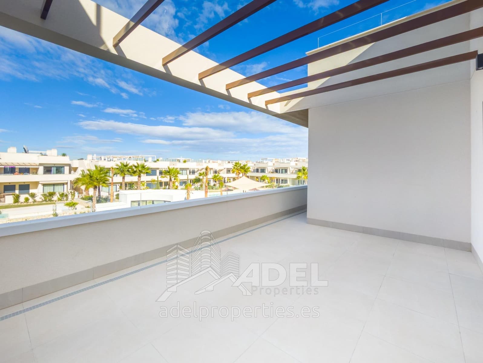 2 quarto Apartamento para venda em La Veleta com piscina - 380 000 € (Ref: 9565204)