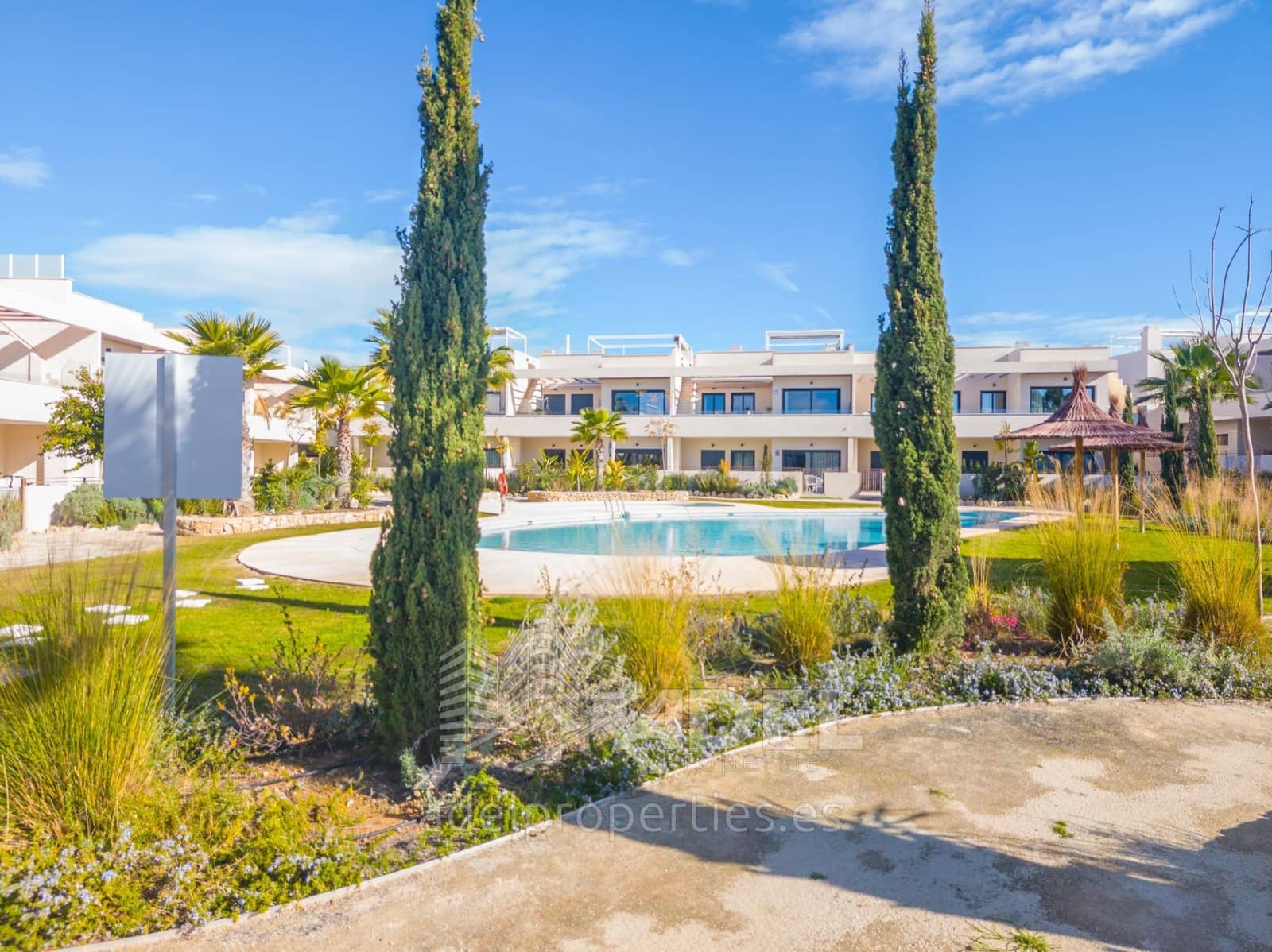 2 quarto Apartamento para venda em La Veleta com piscina - 380 000 € (Ref: 9565204)