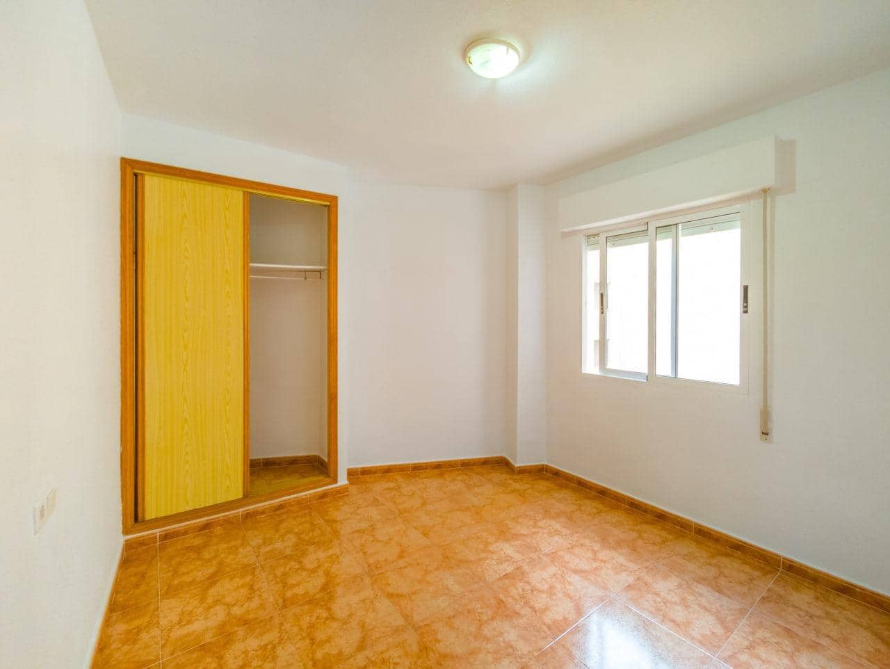 3 soveværelse Lejlighed til salg i Torrevieja - € 159.000 (Ref: 9565205)