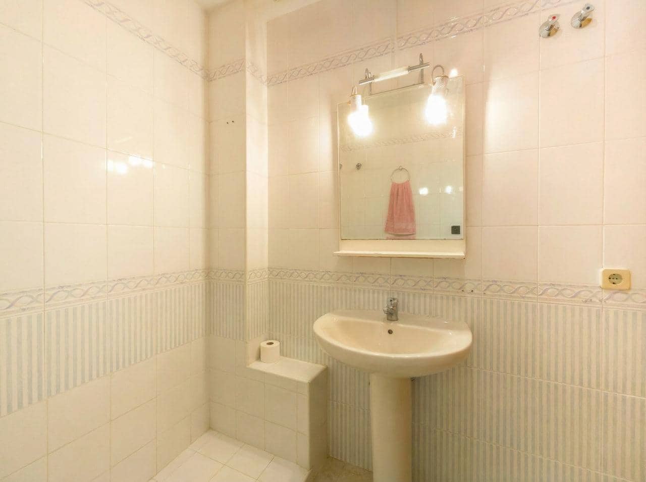 2 sypialnia Apartament na sprzedaż w Torrevieja z basenem - 122 500 € (Ref: 9574583)