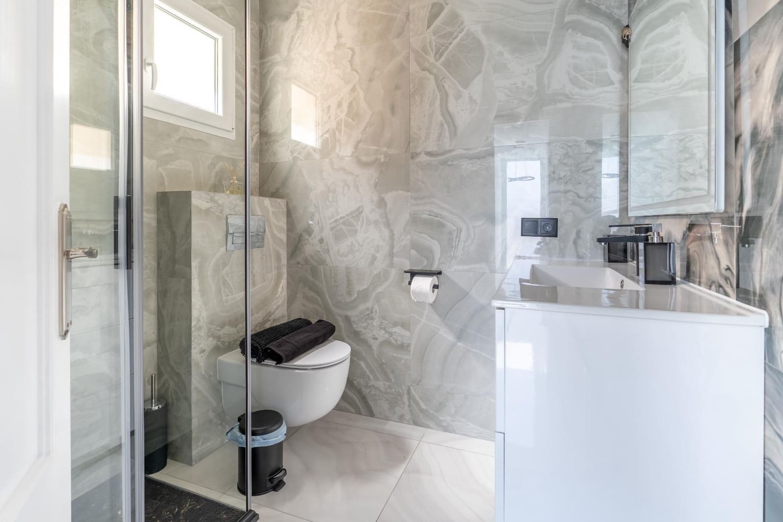 4 makuuhuone Rivitalo myytävänä paikassa Punta Prima mukana uima-altaan - 529 000 € (Ref: 9586450)