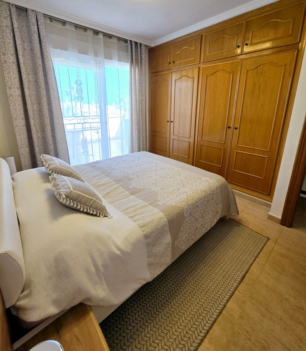 3 sovrum Semi-fristående Villa att hyra i Torrevieja med pool garage - 1 600 € (Ref: 10004982)