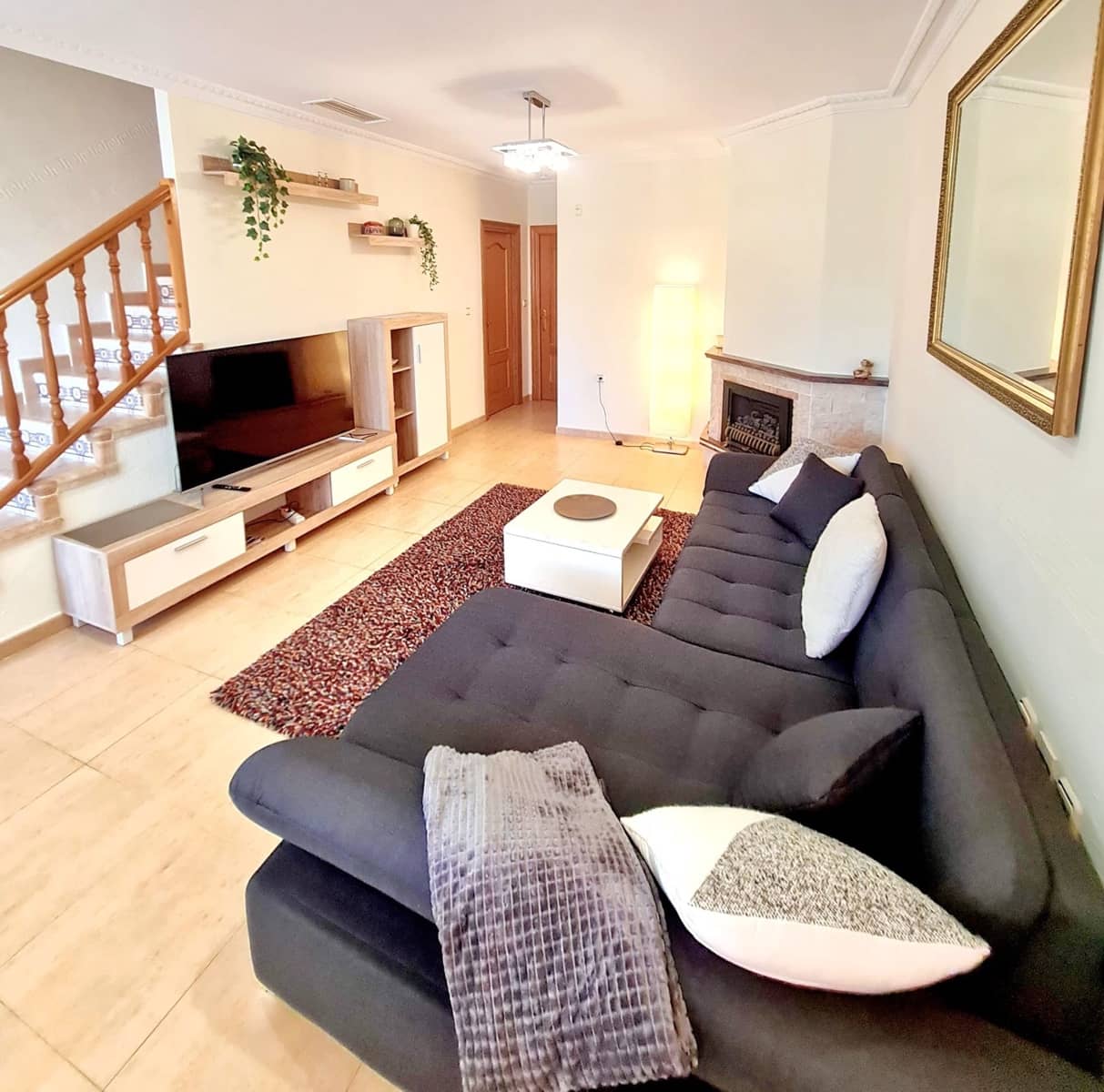 3 sovrum Semi-fristående Villa att hyra i Torrevieja med pool garage - 1 600 € (Ref: 10004982)