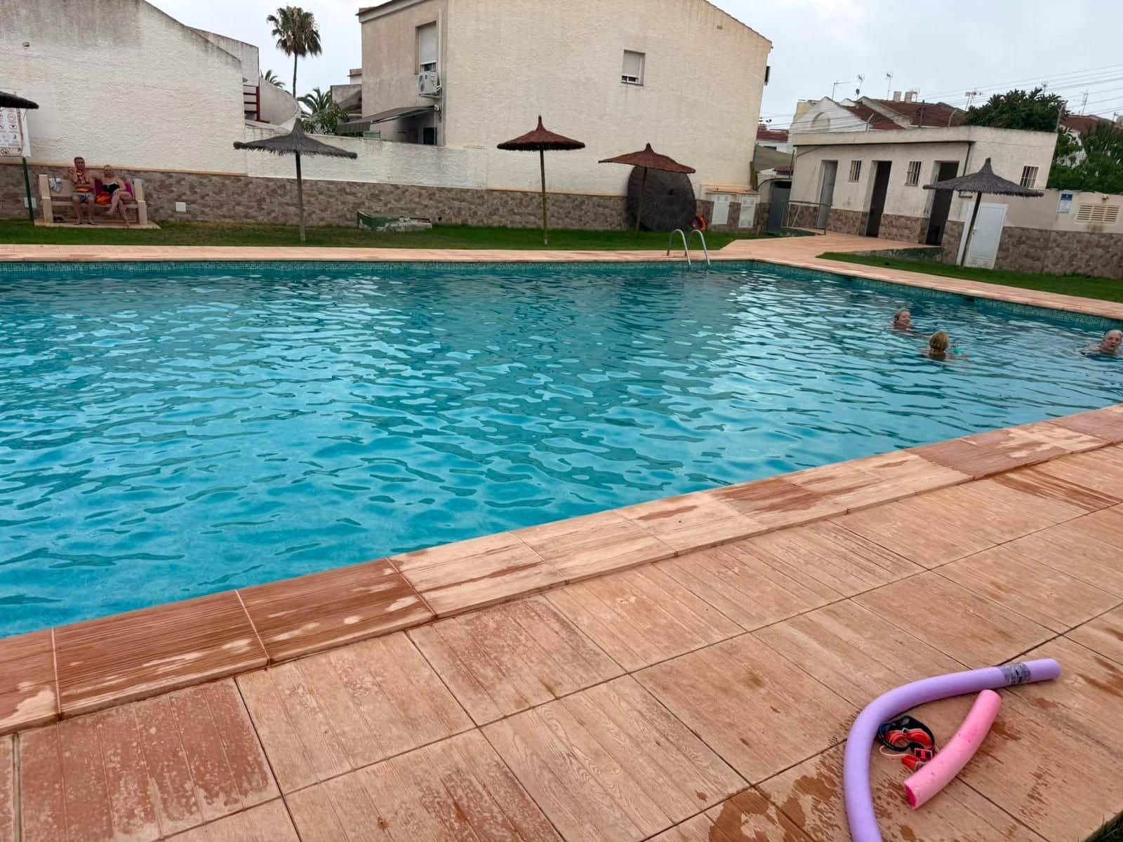 3 bedroom Semi-detached Villa for rent in Torrevieja with pool - € 2,200 (Ref: 10008291)