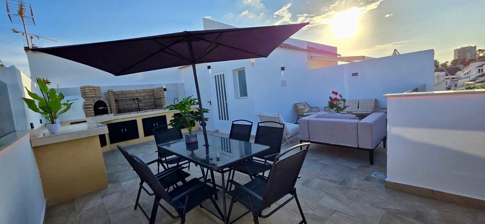 3 sovrum Semi-fristående Villa att hyra i Torrevieja med pool - 2 400 € (Ref: 10015026)