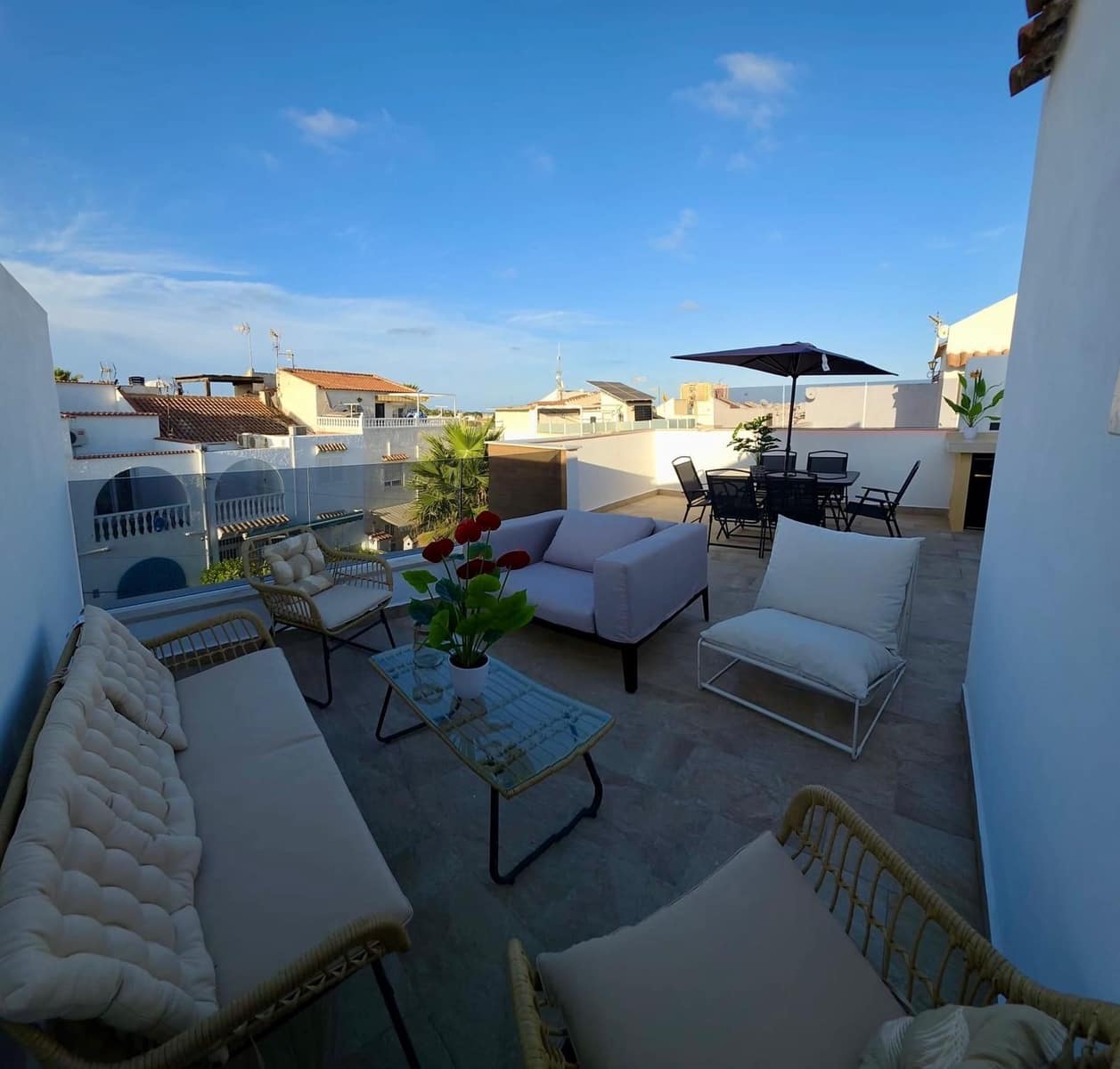 3 sovrum Semi-fristående Villa att hyra i Torrevieja med pool - 2 400 € (Ref: 10015026)