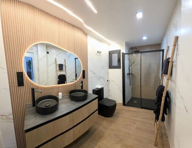 3 sovrum Semi-fristående Villa att hyra i Torrevieja med pool - 2 400 € (Ref: 10015026)