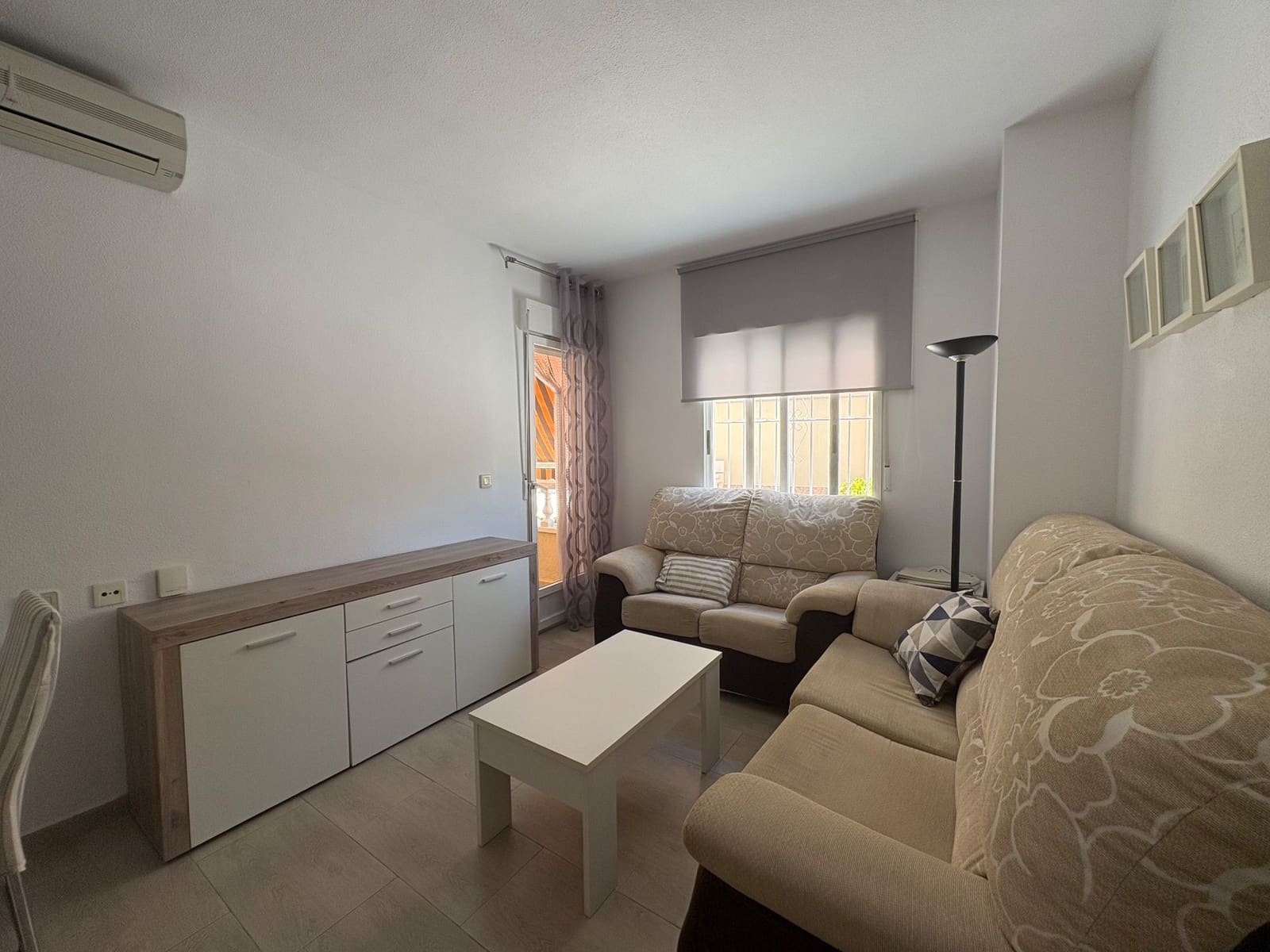 2 quarto Apartamento para arrendar em Guardamar del Segura com piscina - 750 € (Ref: 10023536)