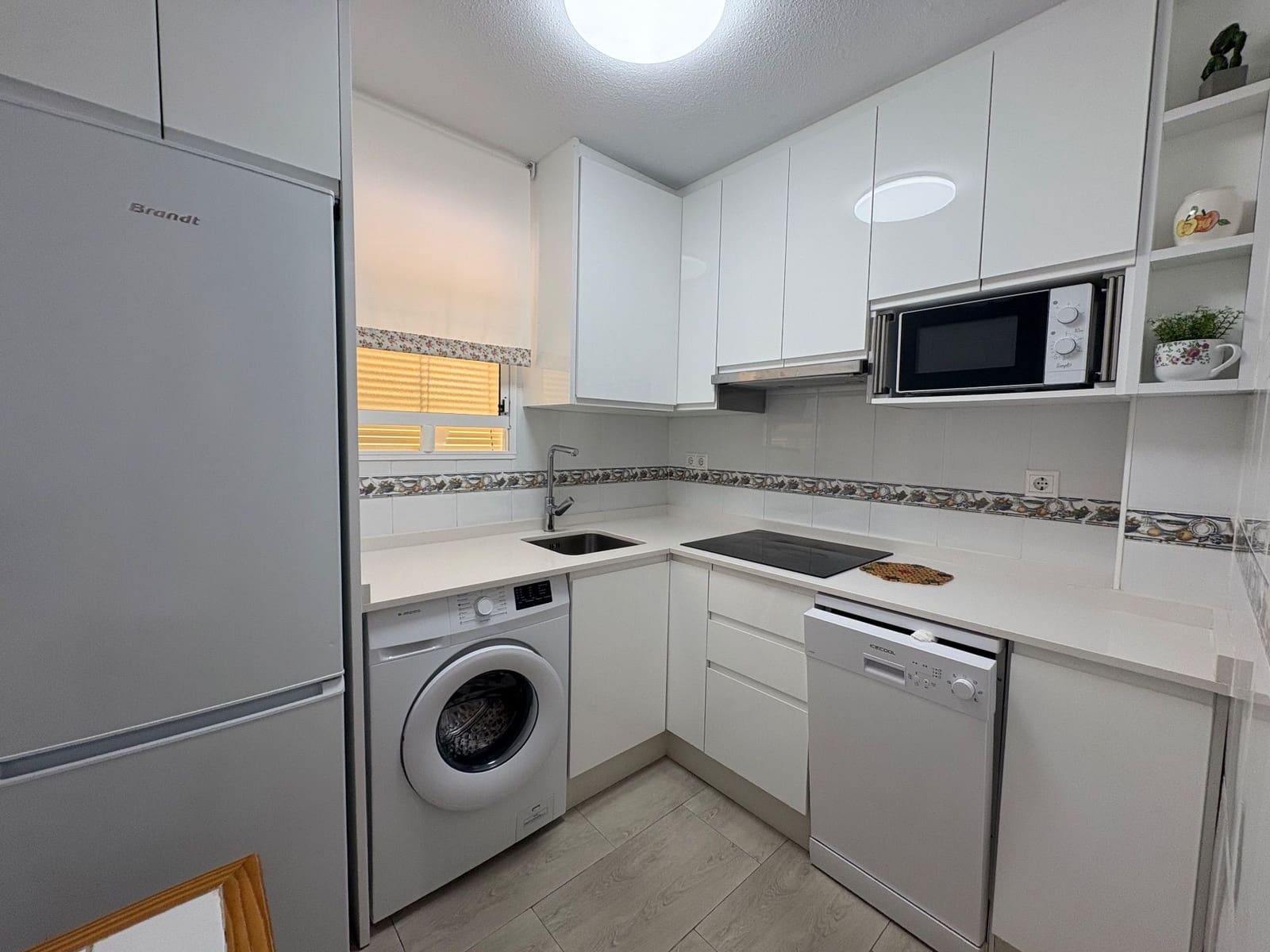 2 quarto Apartamento para arrendar em Guardamar del Segura com piscina - 750 € (Ref: 10023536)