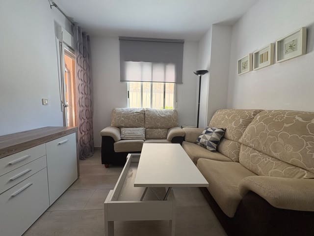 2 soverom Leilighet til leie i Guardamar del Segura med svømmebasseng - € 750 (Ref: 10023536)