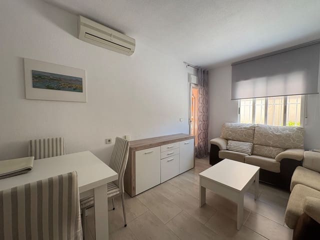 2 soverom Leilighet til leie i Guardamar del Segura med svømmebasseng - € 750 (Ref: 10023536)