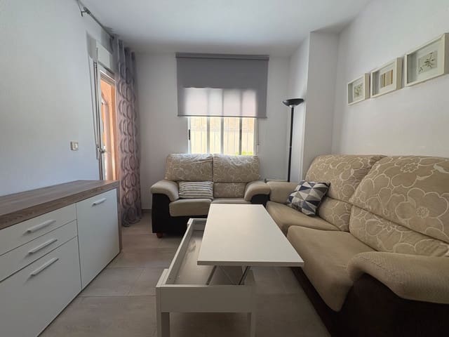 2 soverom Leilighet til leie i Guardamar del Segura med svømmebasseng - € 750 (Ref: 10023536)