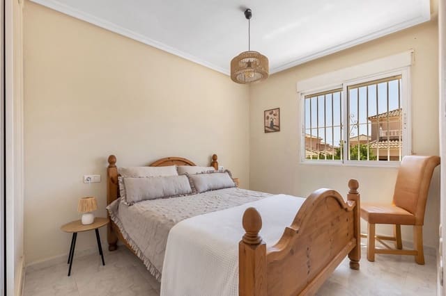 3 quarto Moradia para arrendar em Orihuela Costa, Orihuela com piscina garagem - 1 650 € (Ref: 10026701)