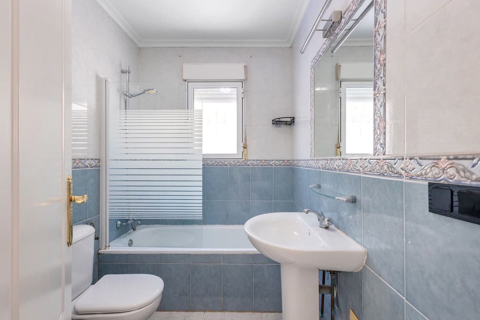 3 quarto Moradia para arrendar em Orihuela Costa com piscina garagem - 1 650 € (Ref: 10026701)