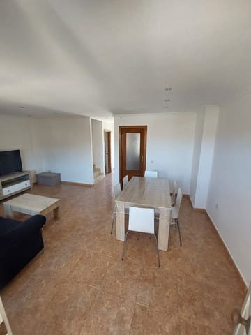 3 slaapkamer Villa te huur in Torrevieja met garage - € 700 (Ref: 10029993)
