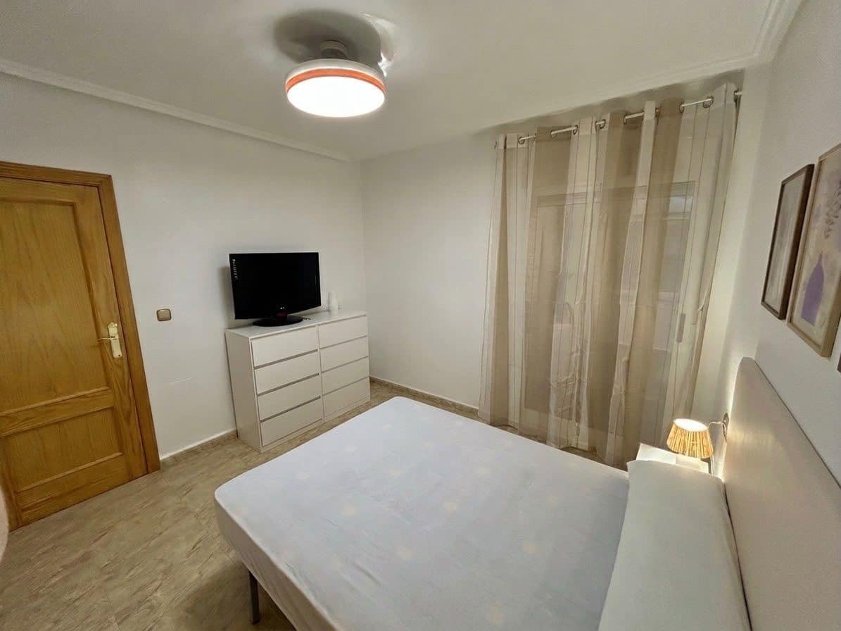 Piso de 2 habitaciones en Los Montesinos en alquiler con piscina - 725 € (Ref: 10031431)