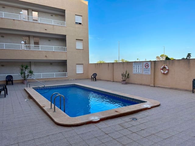 Piso de 2 habitaciones en Los Montesinos en alquiler con piscina - 725 € (Ref: 10031431)