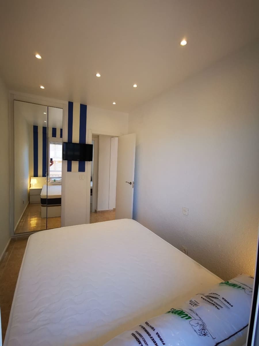 3 sypialnia Penthouse do wynajęcia w Torrevieja - 1 100 € (Ref: 10034860)