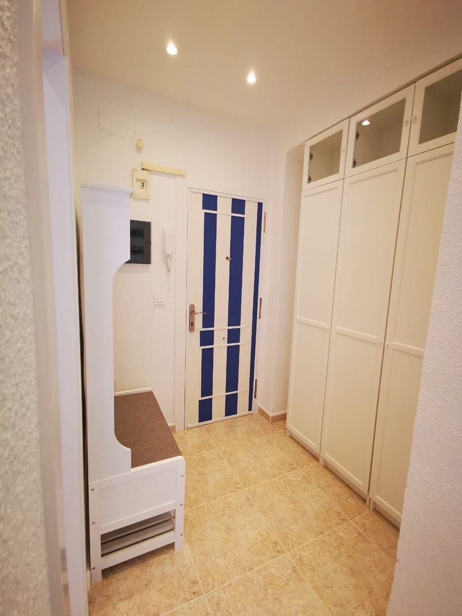 3 sypialnia Penthouse do wynajęcia w Torrevieja - 1 100 € (Ref: 10034860)