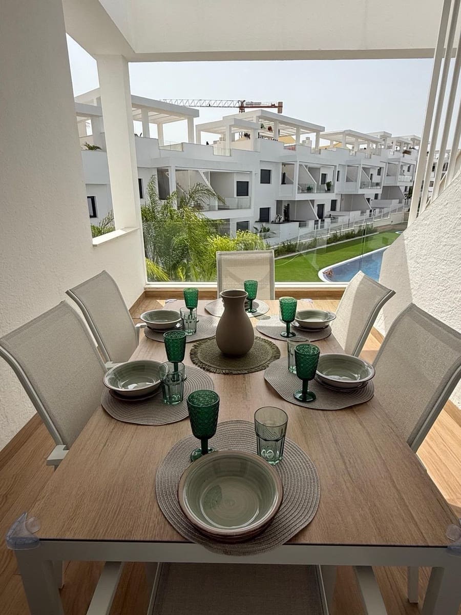 2 camera da letto Appartamento da affittare in Torrevieja con piscina garage - 1.750 € (Rif: 10034861)