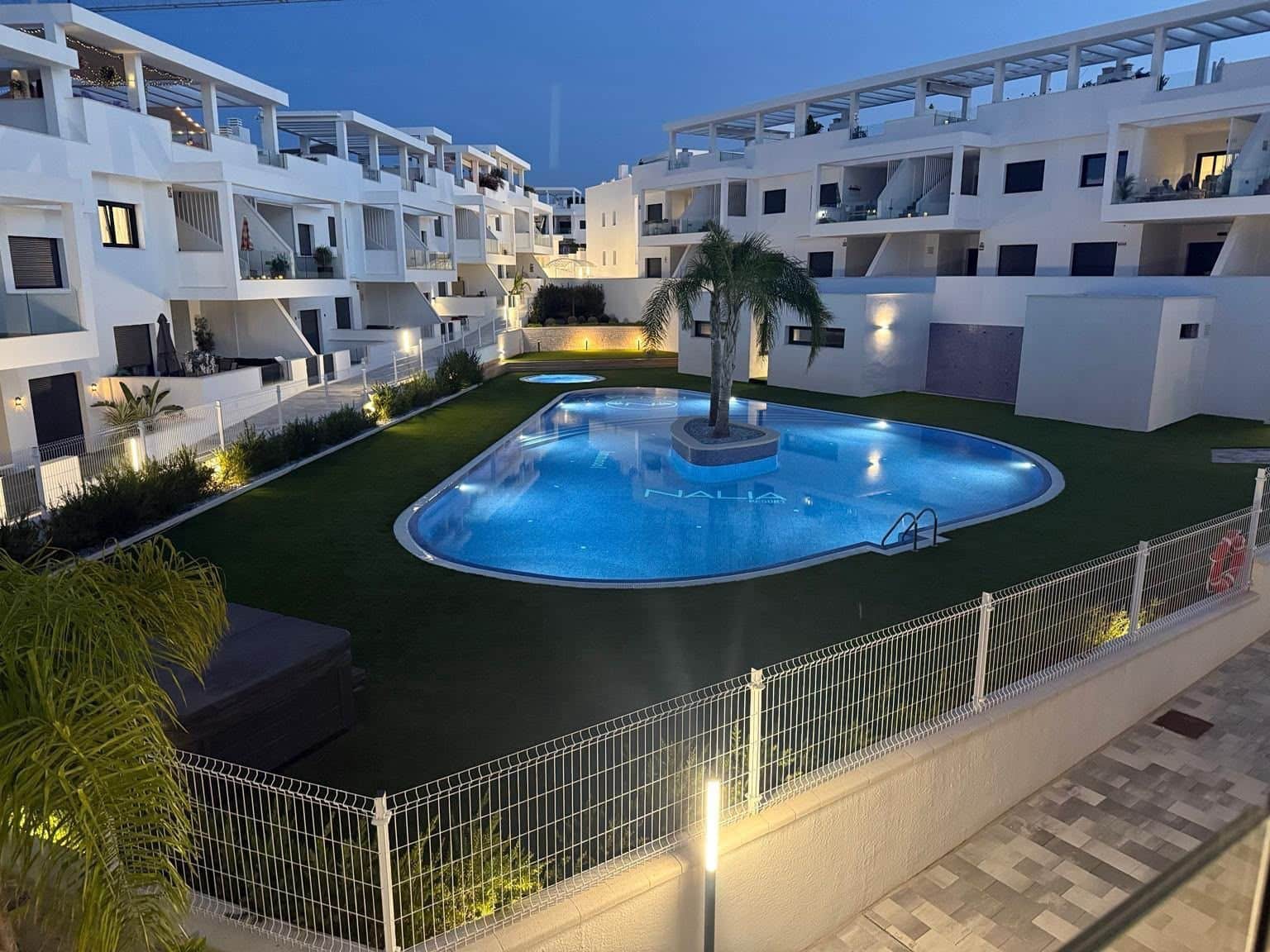 2 camera da letto Appartamento da affittare in Torrevieja con piscina garage - 1.750 € (Rif: 10034861)