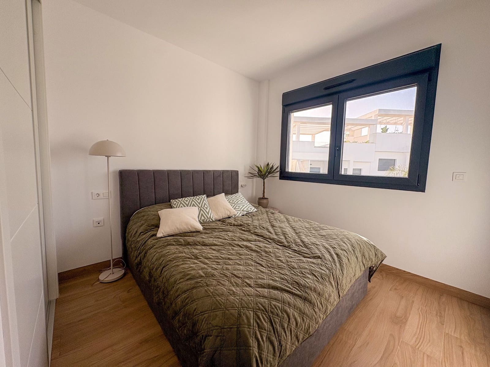 2 camera da letto Appartamento da affittare in Torrevieja con piscina garage - 1.750 € (Rif: 10034861)