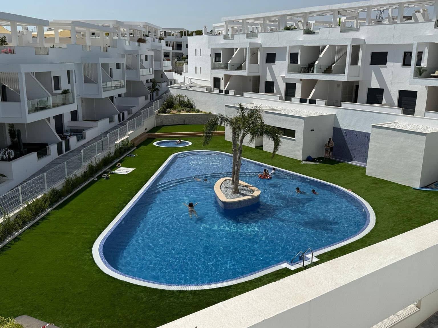 2 camera da letto Appartamento da affittare in Torrevieja con piscina garage - 1.750 € (Rif: 10034861)