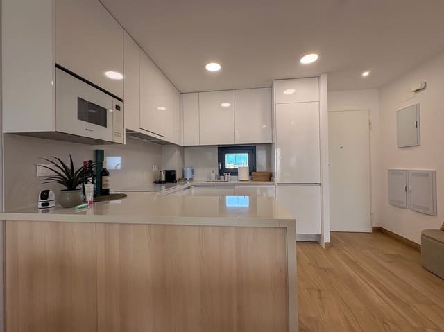 2 camera da letto Appartamento da affittare in Torrevieja con piscina garage - 1.750 € (Rif: 10034861)
