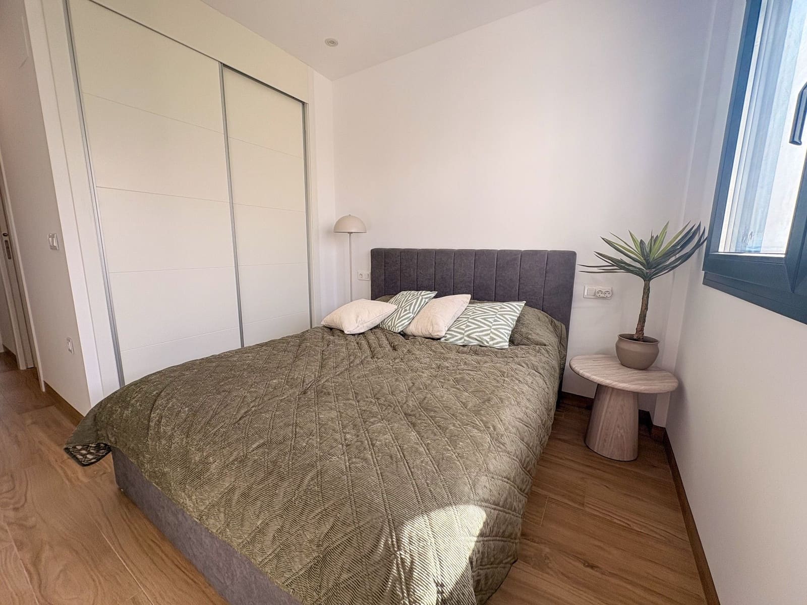 2 camera da letto Appartamento da affittare in Torrevieja con piscina garage - 1.750 € (Rif: 10034861)