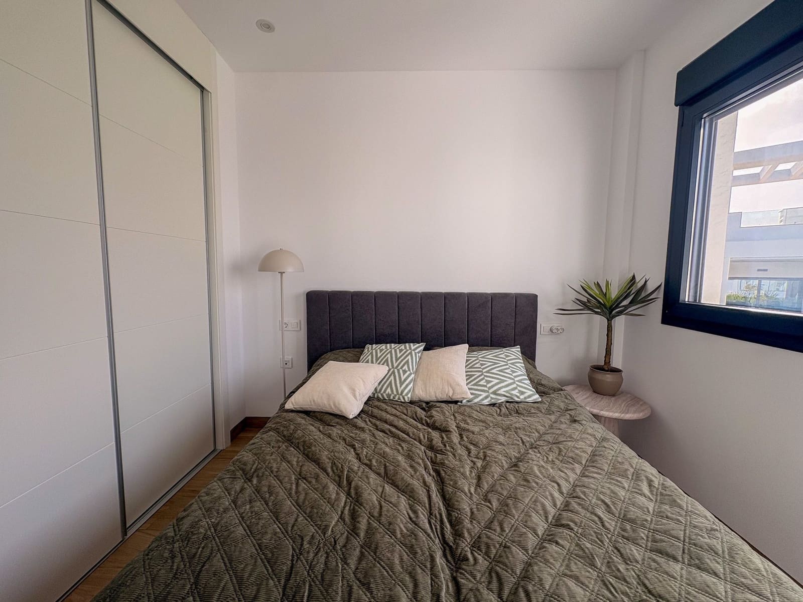 2 camera da letto Appartamento da affittare in Torrevieja con piscina garage - 1.750 € (Rif: 10034861)