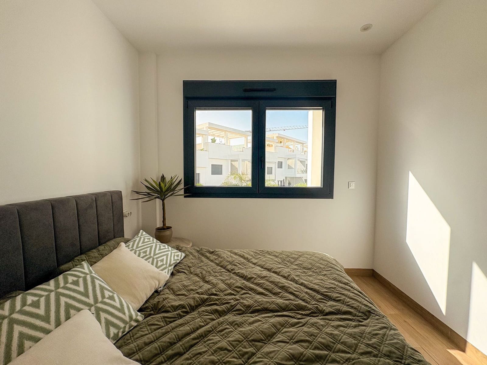 2 camera da letto Appartamento da affittare in Torrevieja con piscina garage - 1.750 € (Rif: 10034861)