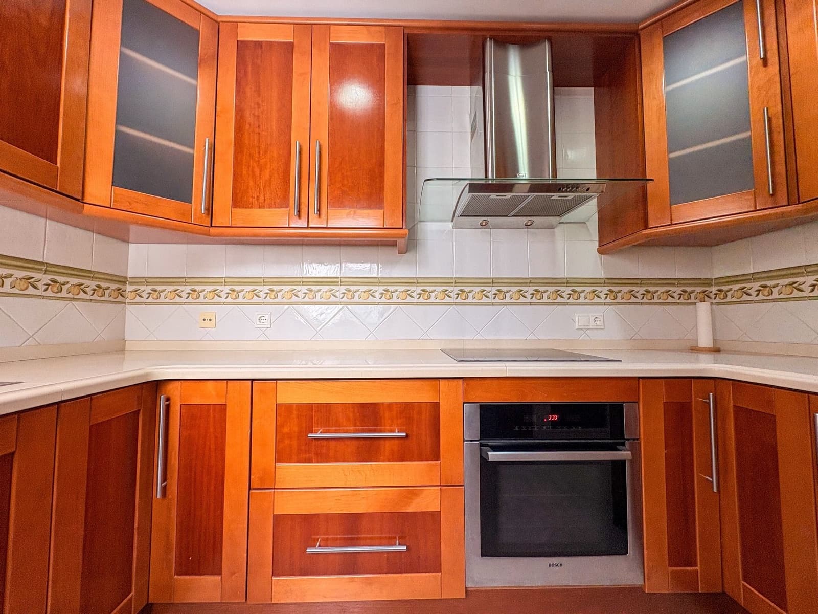 2 bedroom Penthouse for rent in Torrevieja - € 1,600 (Ref: 10042473)