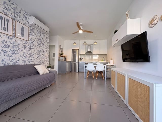 2 bedroom Flat for rent in Pilar de la Horadada with pool - € 800 (Ref: 10044435)