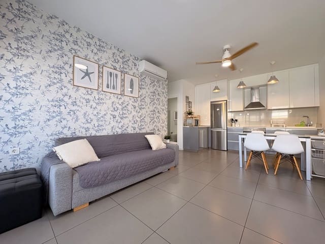 2 bedroom Flat for rent in Pilar de la Horadada with pool - € 800 (Ref: 10044435)