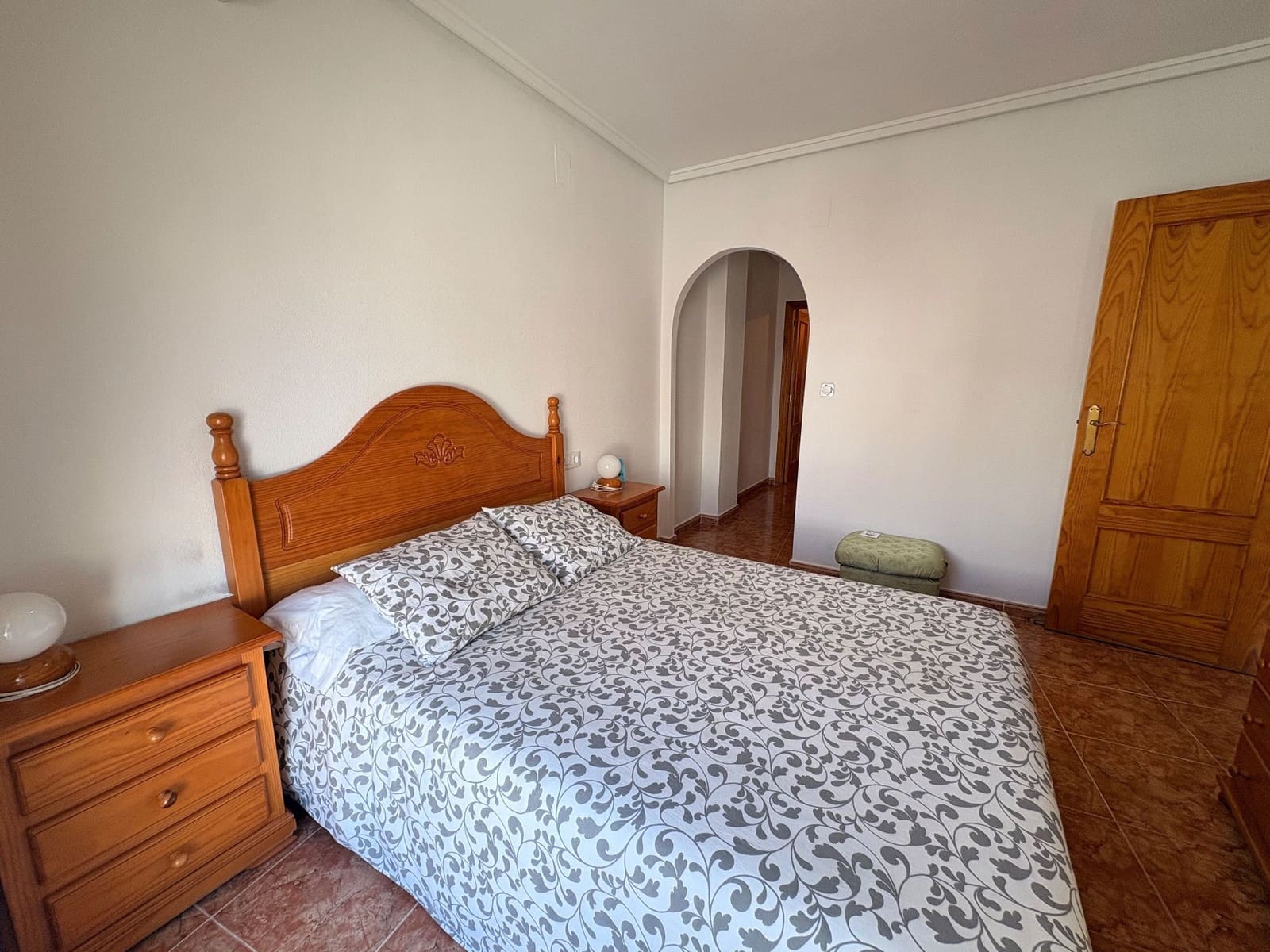 3 bedroom Penthouse for rent in Torrevieja with garage - € 1,100 (Ref: 10044436)
