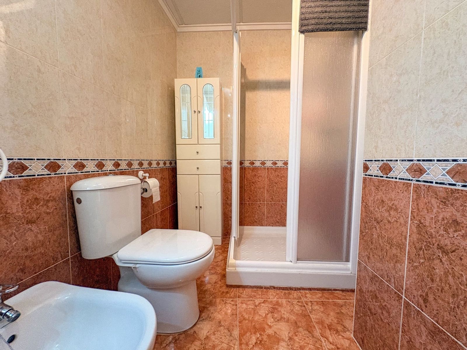 3 bedroom Penthouse for rent in Torrevieja with garage - € 1,100 (Ref: 10044436)