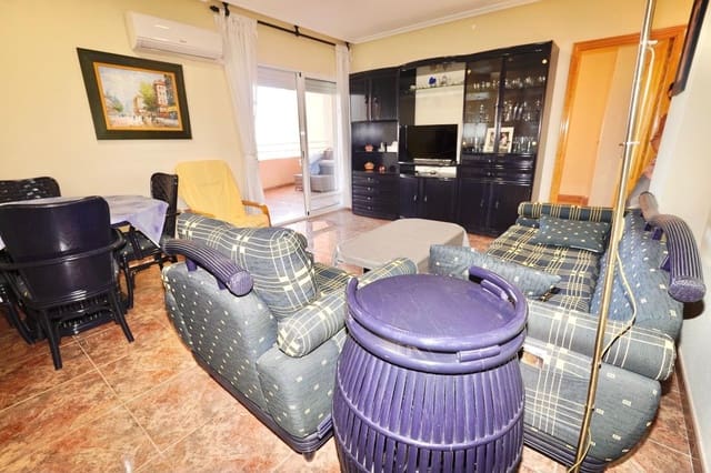 3 soveværelse Lejlighed til leje i Orihuela Costa, Orihuela med swimmingpool - € 950 (Ref: 10054617)