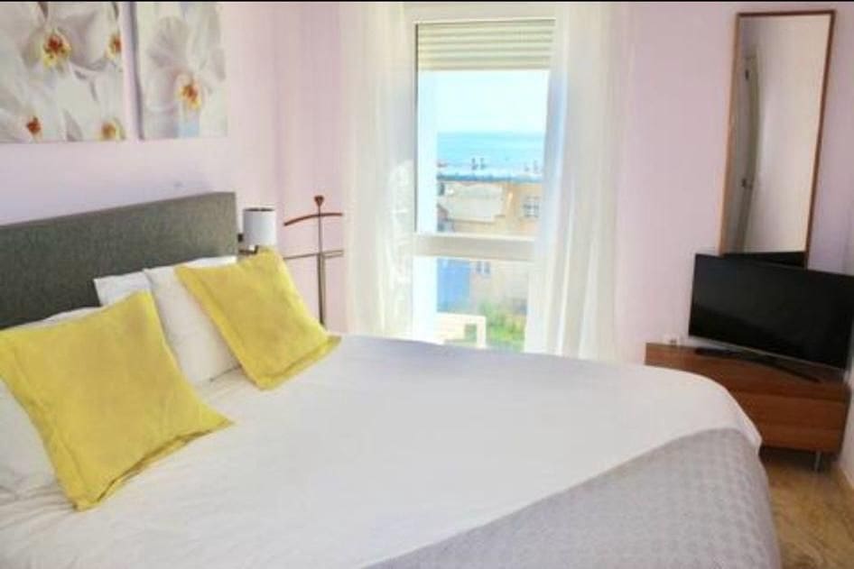 3 bedroom Townhouse for rent in Orihuela Costa with pool - € 1,500 (Ref: 10054618)
