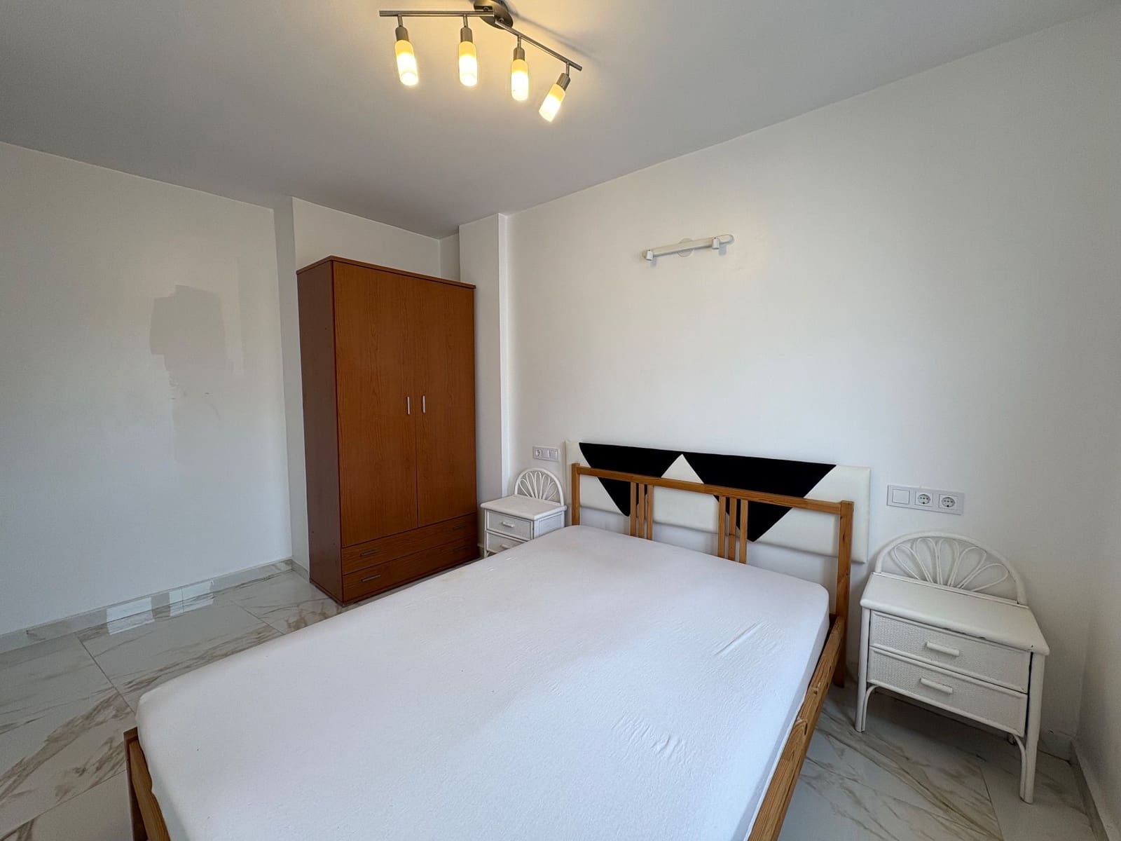 3 Zimmer Wohnung zu vermieten in Guardamar del Segura - 1.000 € (Ref: 10074878)