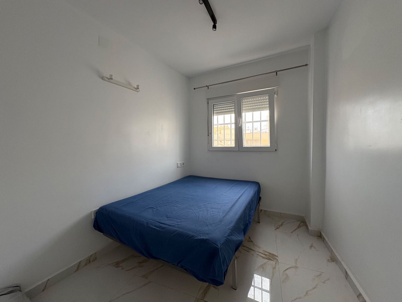 3 Zimmer Wohnung zu vermieten in Guardamar del Segura - 1.000 € (Ref: 10074878)