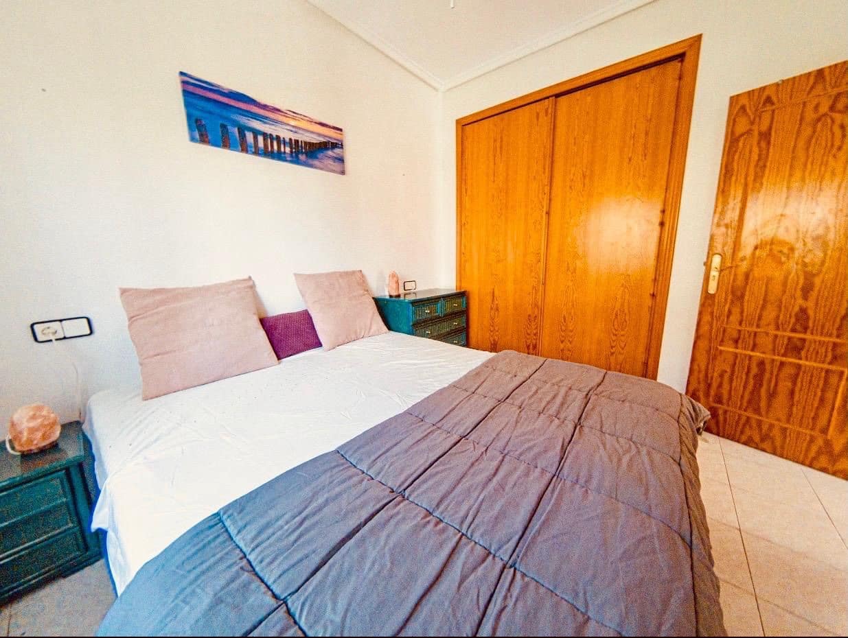 2 quarto Moradia para arrendar em Torrevieja com piscina - 875 € (Ref: 10080365)
