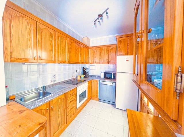 2 quarto Moradia para arrendar em Torrevieja com piscina - 875 € (Ref: 10080365)