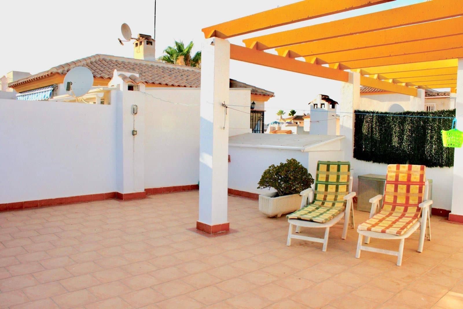 2 quarto Moradia para arrendar em Torrevieja com piscina - 875 € (Ref: 10080365)