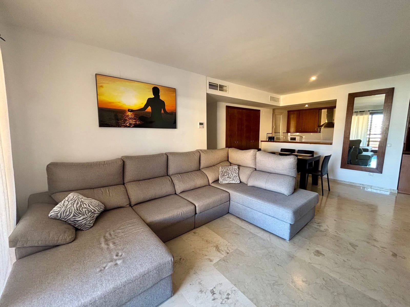 2 quarto Apartamento para arrendar em Punta Prima com piscina garagem - 1 400 € (Ref: 10080366)