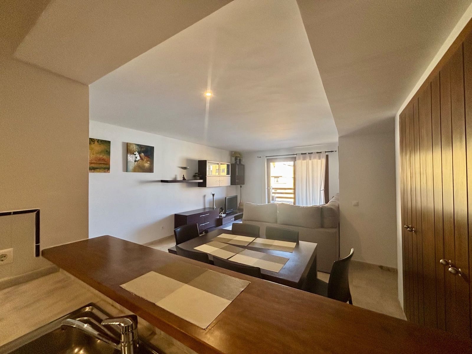 2 quarto Apartamento para arrendar em Punta Prima com piscina garagem - 1 400 € (Ref: 10080366)