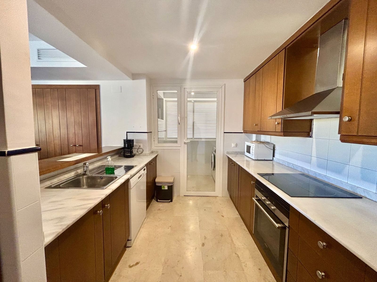 2 quarto Apartamento para arrendar em Punta Prima com piscina garagem - 1 400 € (Ref: 10080366)